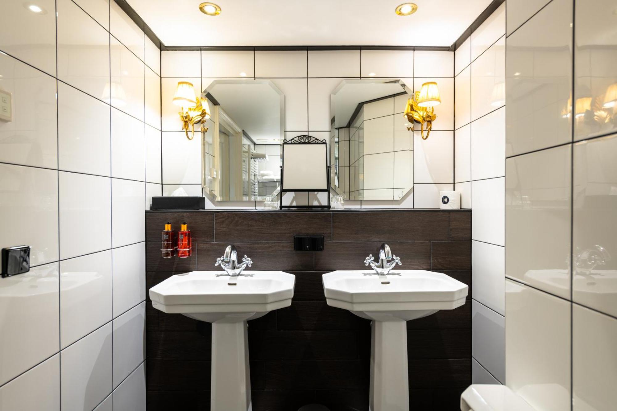 Grand Boutique Hotel-Restaurant Huis Vermeer Deventer Quarto foto