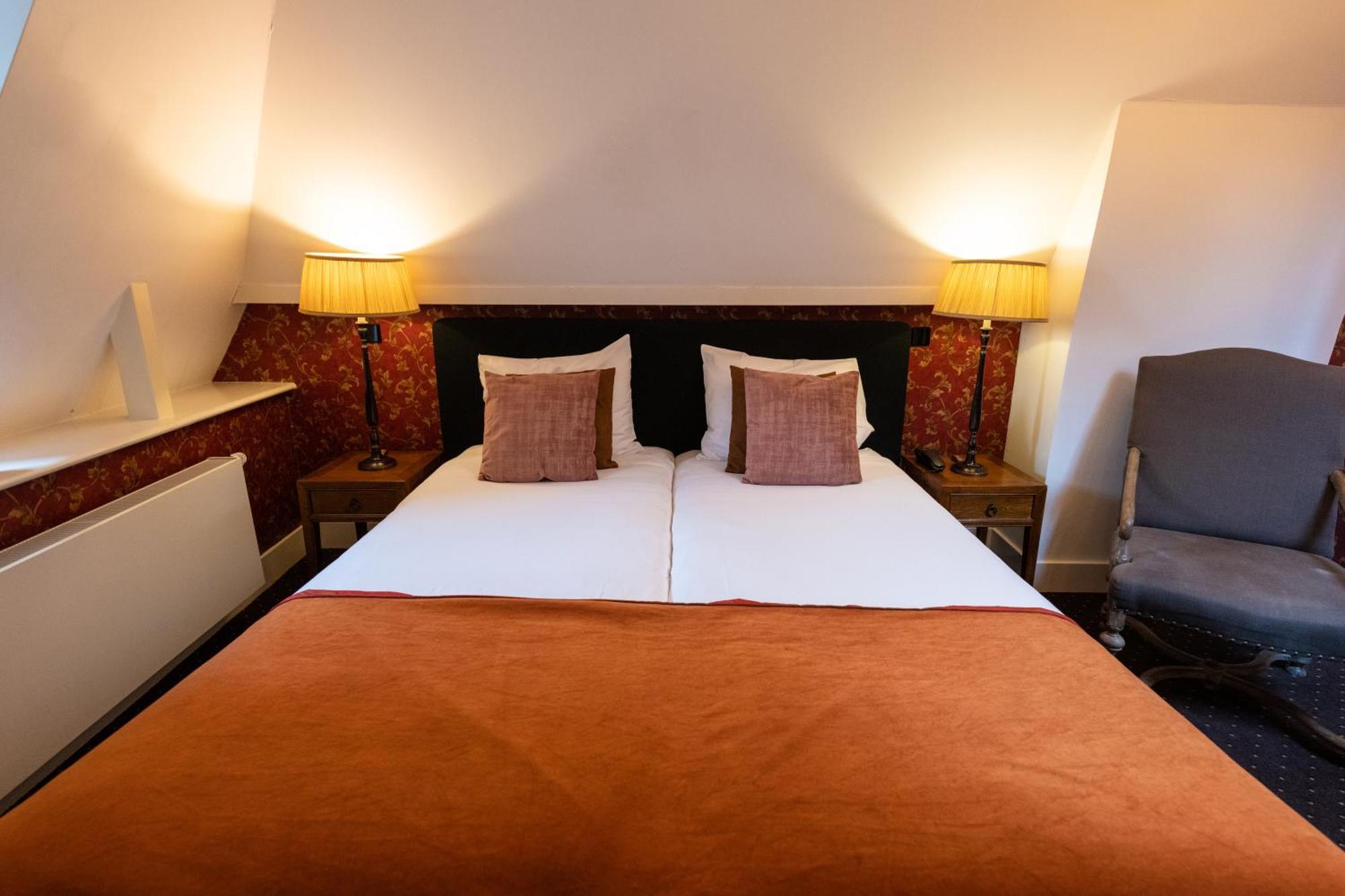 Grand Boutique Hotel-Restaurant Huis Vermeer Deventer Quarto foto